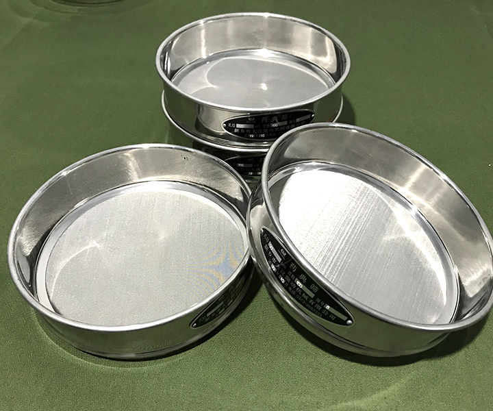 laboratory test sieves