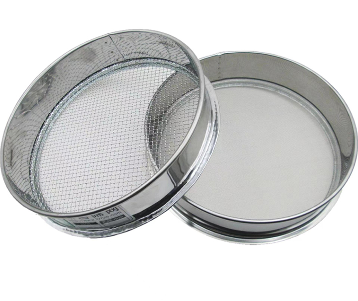 Stainless Paddy Grain Sieves, durable and easy to clean.