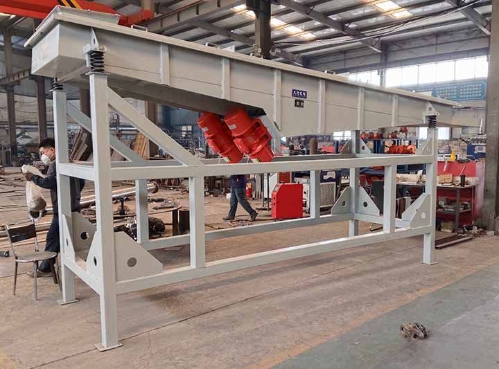 Plastic Pellets Vibrating Screen images