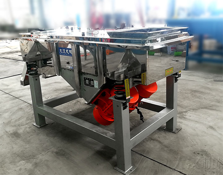 Actual photos of the entire linear vibrating screen